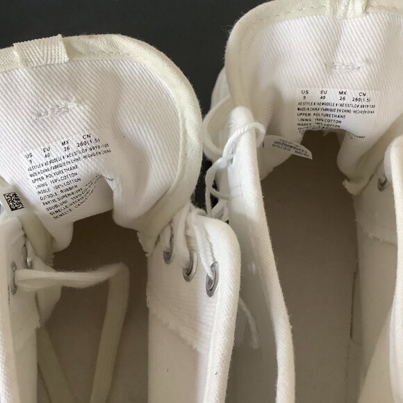 American Eagle White Sneakers Ankle Sz 9 NWT - Picture 10 of 12